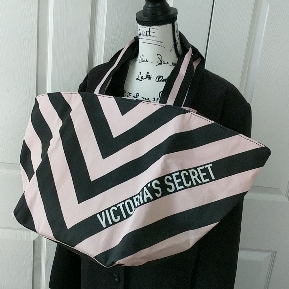 Victoria's Secret tote